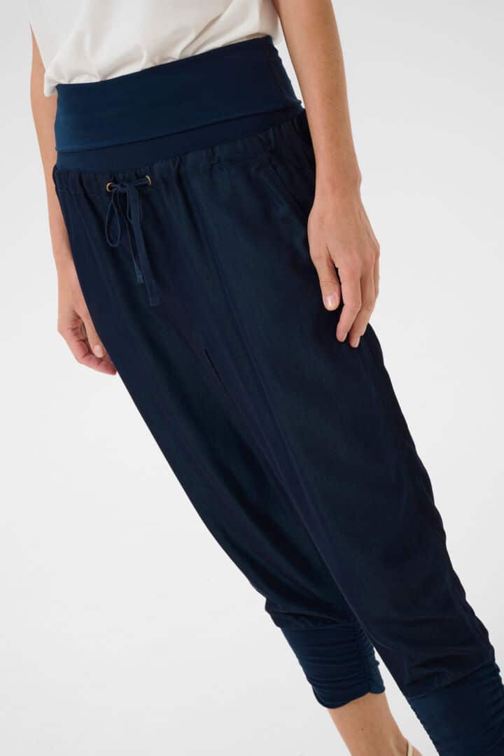 Line Trouser, Navy Blazer image 2