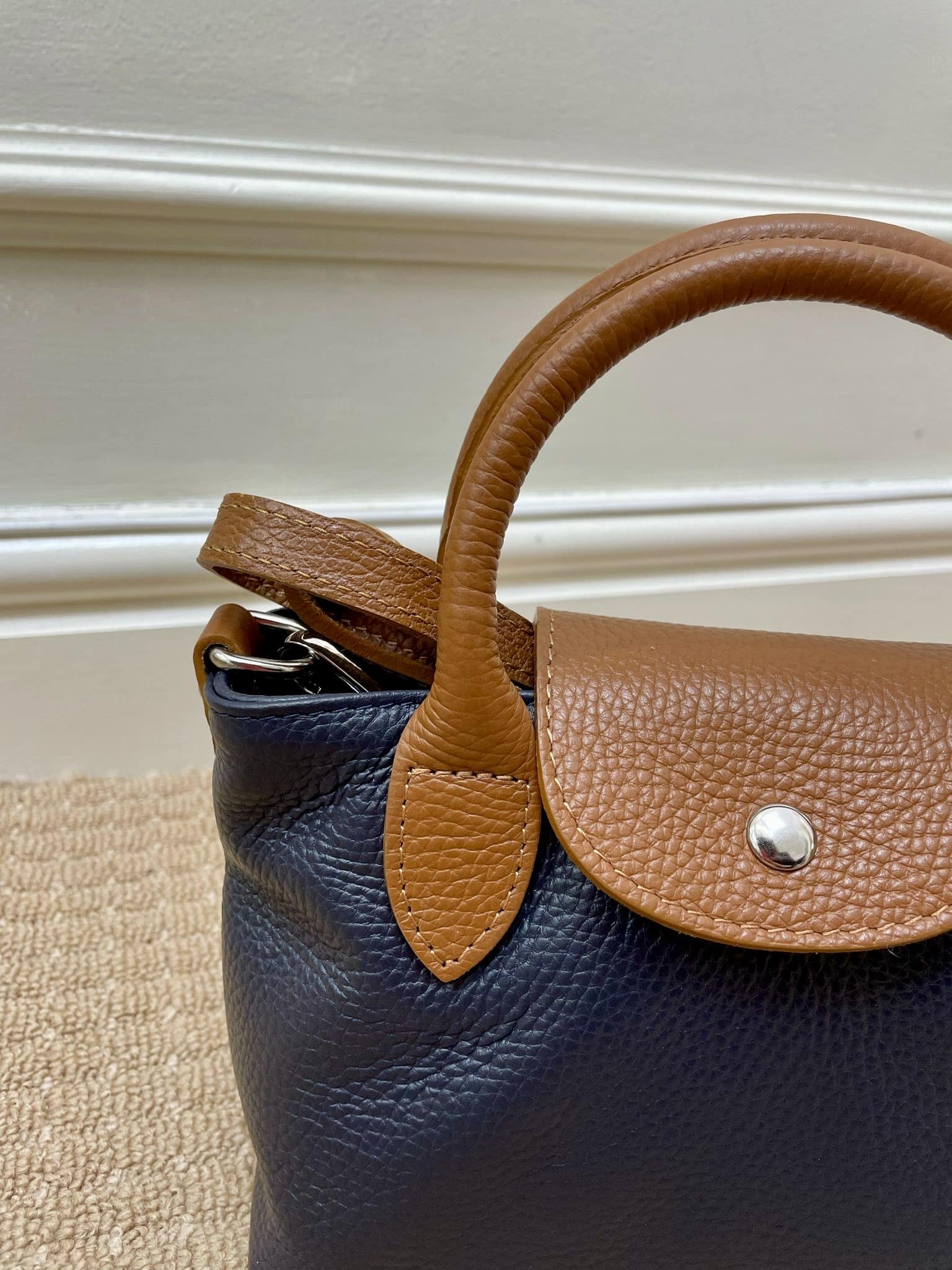 Peggy Longchamps-style Bag, Biscuit/Navy image 1