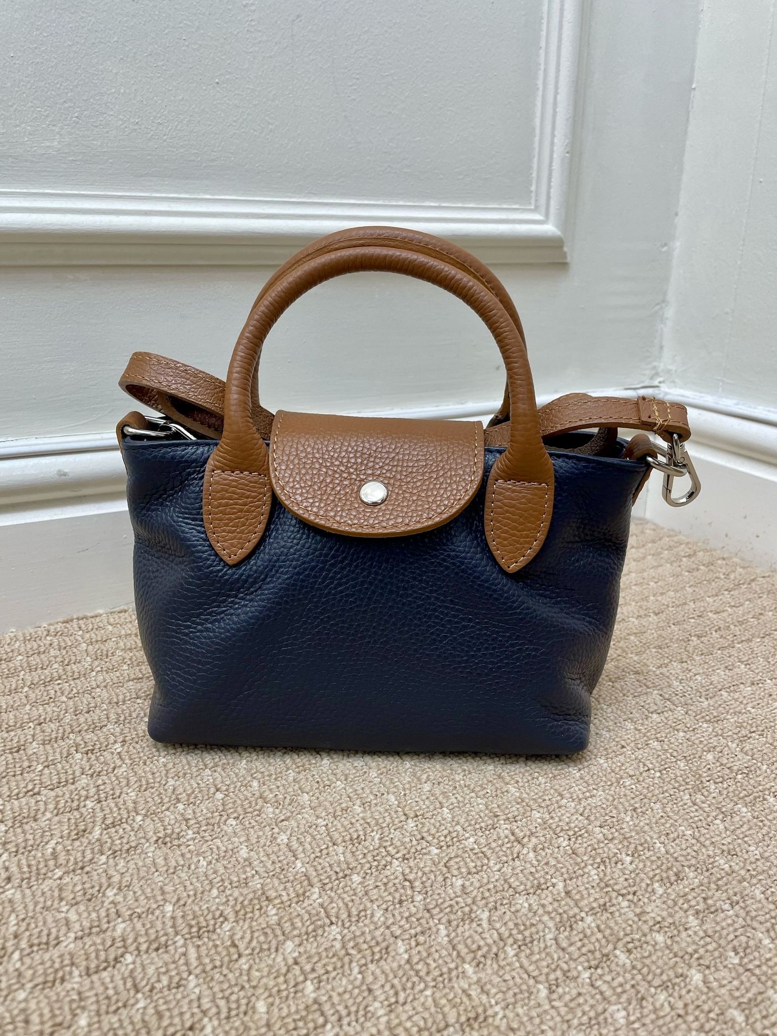Peggy Longchamps-style Bag, Biscuit/Navy image 0