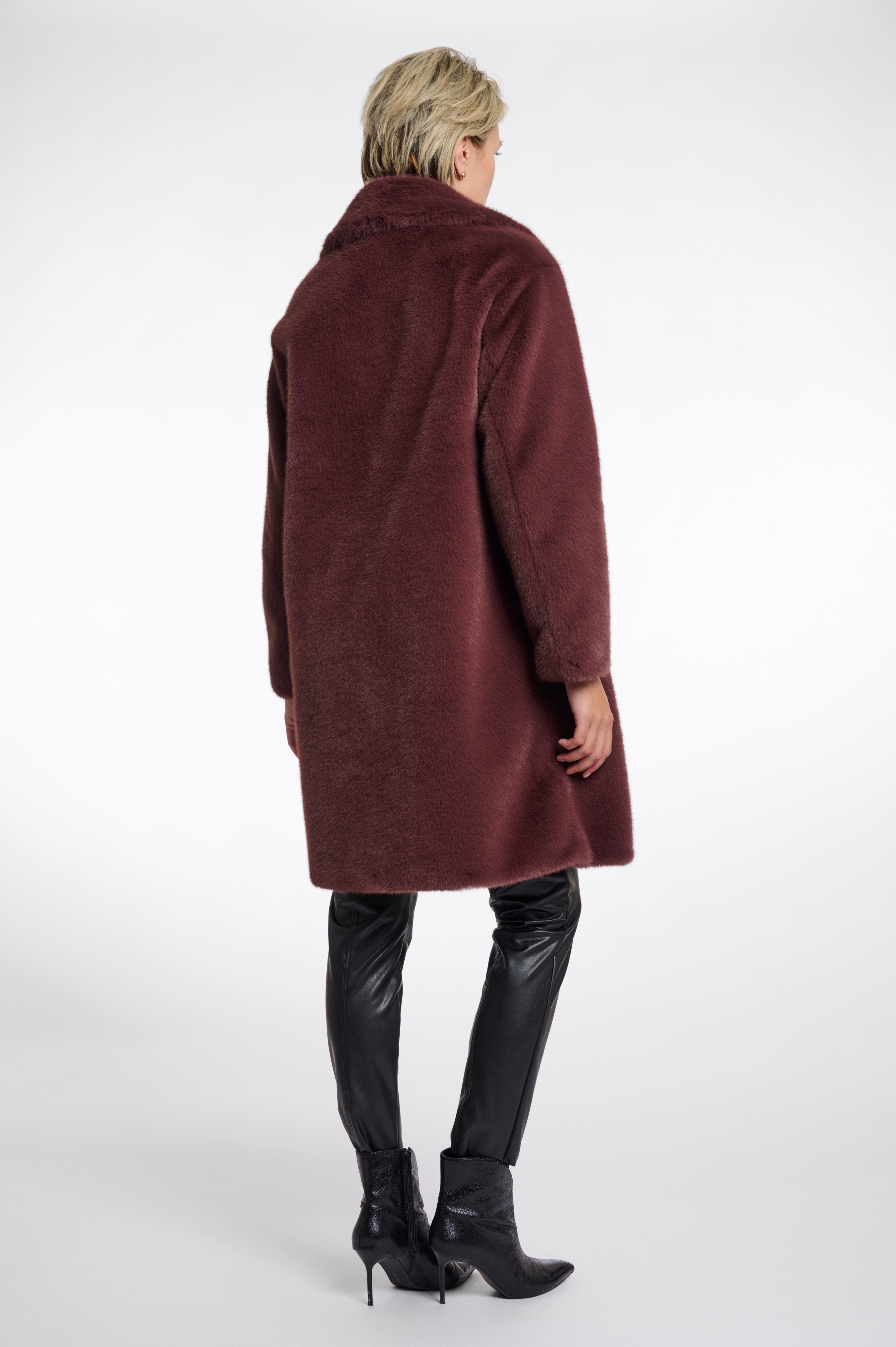 Geesje Faux Fur Coat with Detachable Collar, Chocolate Bean image 3