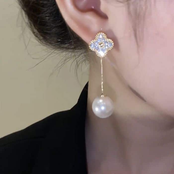 Four Petals Earrings with Pearl Drops, Silver image 1