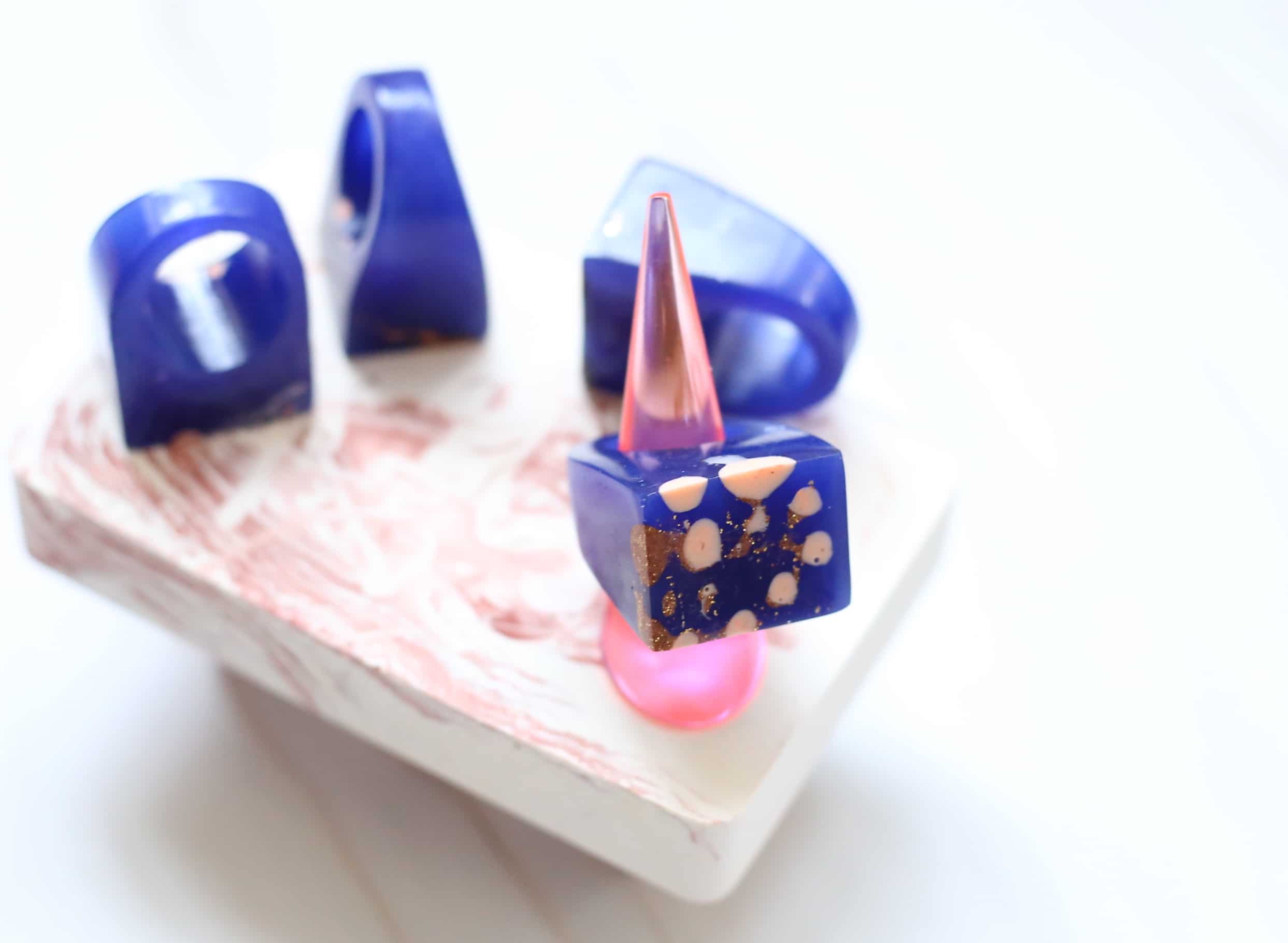Peach Spots Blue Cube Ring image 0