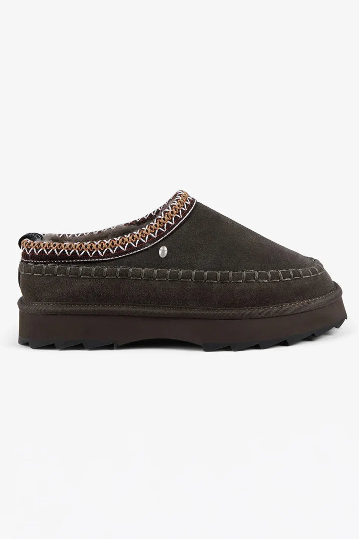 Sharky Adventure Scuff Boots, Dark Olive image 3