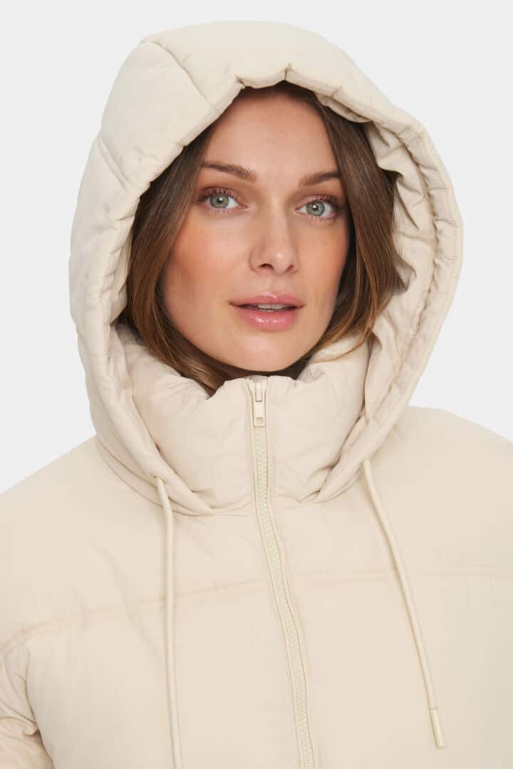 Fey Short Puffer Jacket, Birch image 3