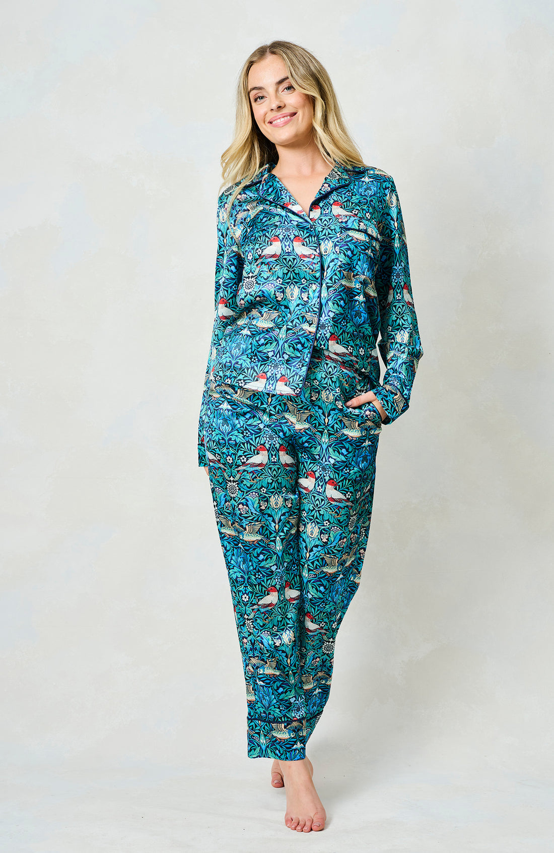 Maggie Satin Pyjamas, William Morris print image 2