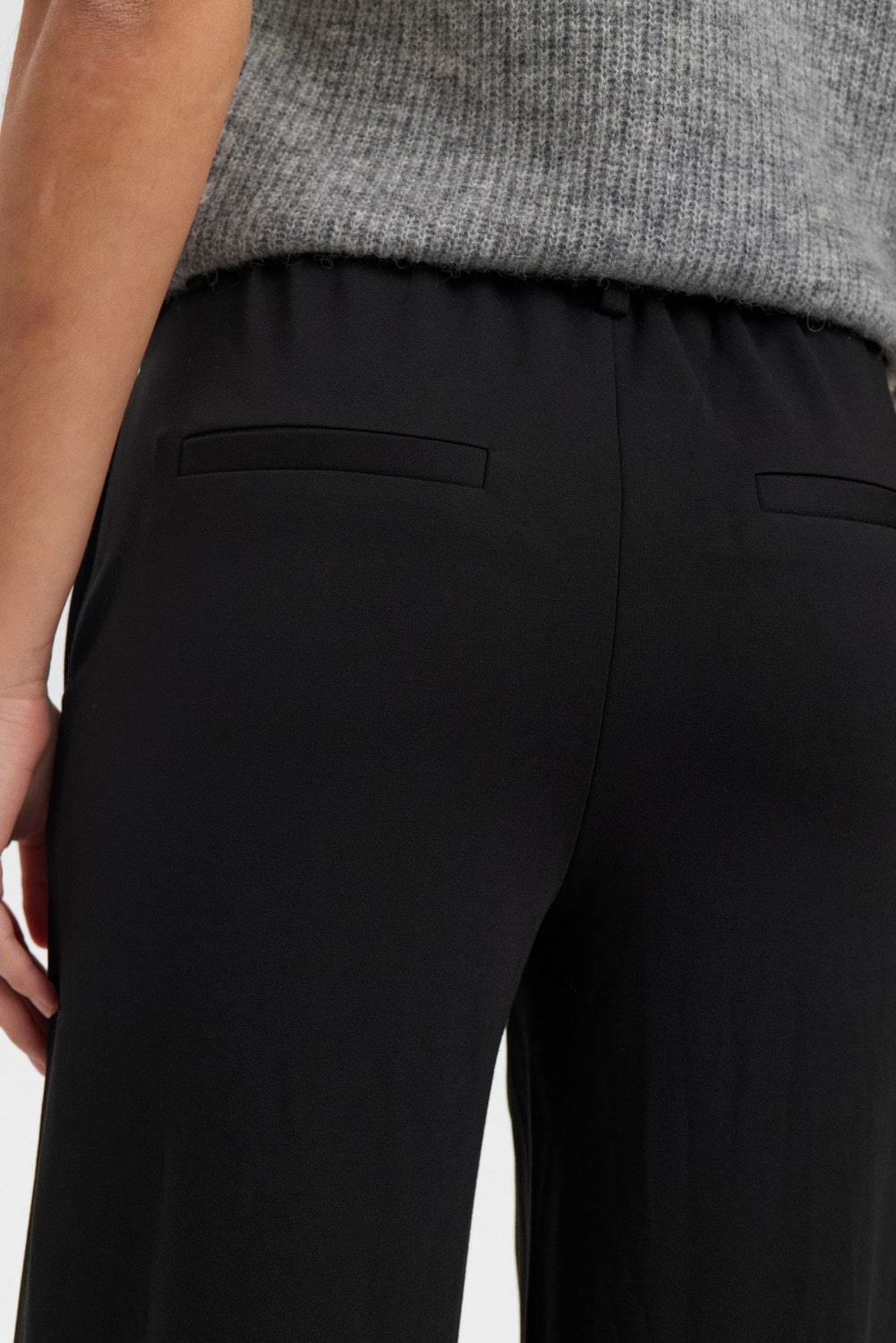 Biny Pants, Caviar image 2