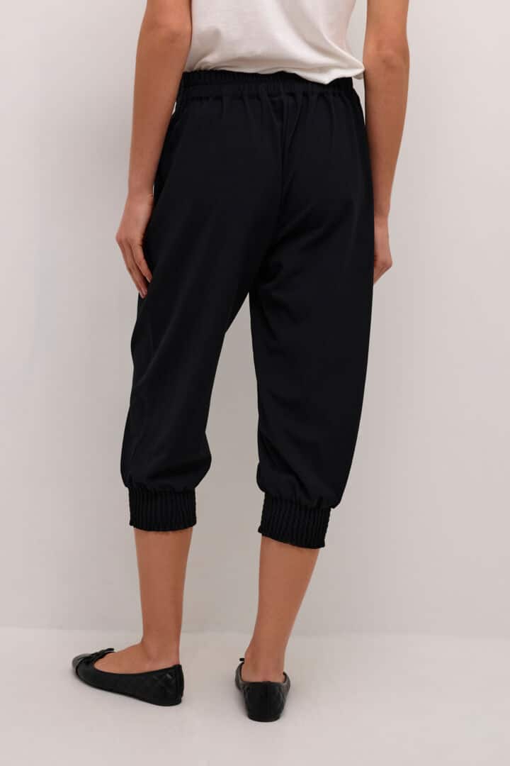 Charlott Harem Short Pants, Pitch Black image 4