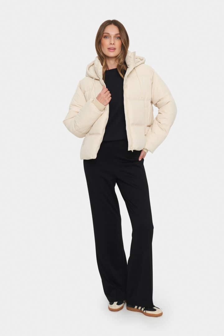 Fey Short Puffer Jacket, Birch image 4