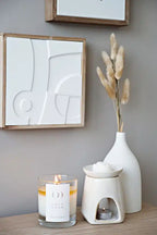 Natural Soy Wax Melt, English Lavender & White Linen (Floral Collection) image 1