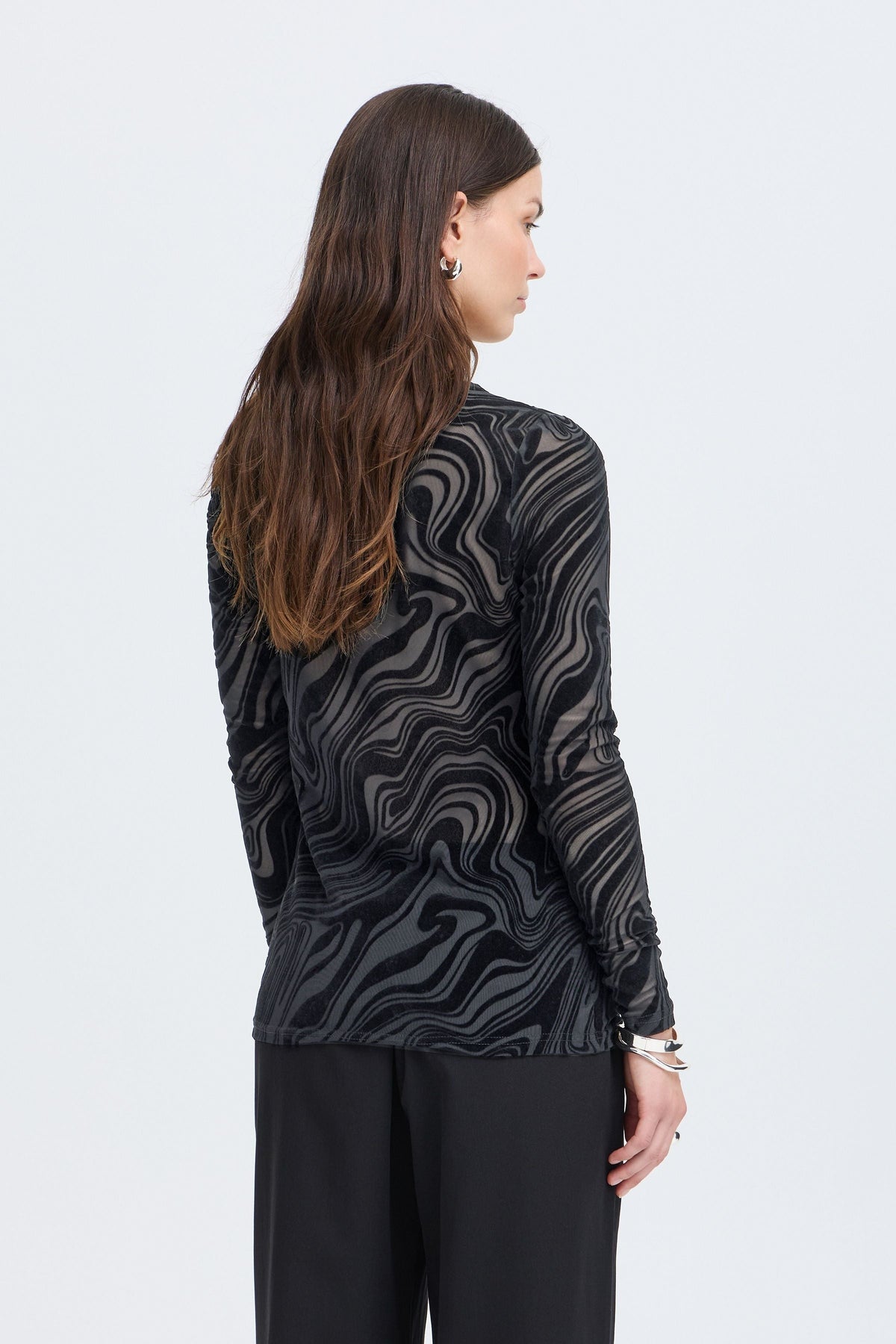Deta Long Sleeve Top, Black Marble - model back full length