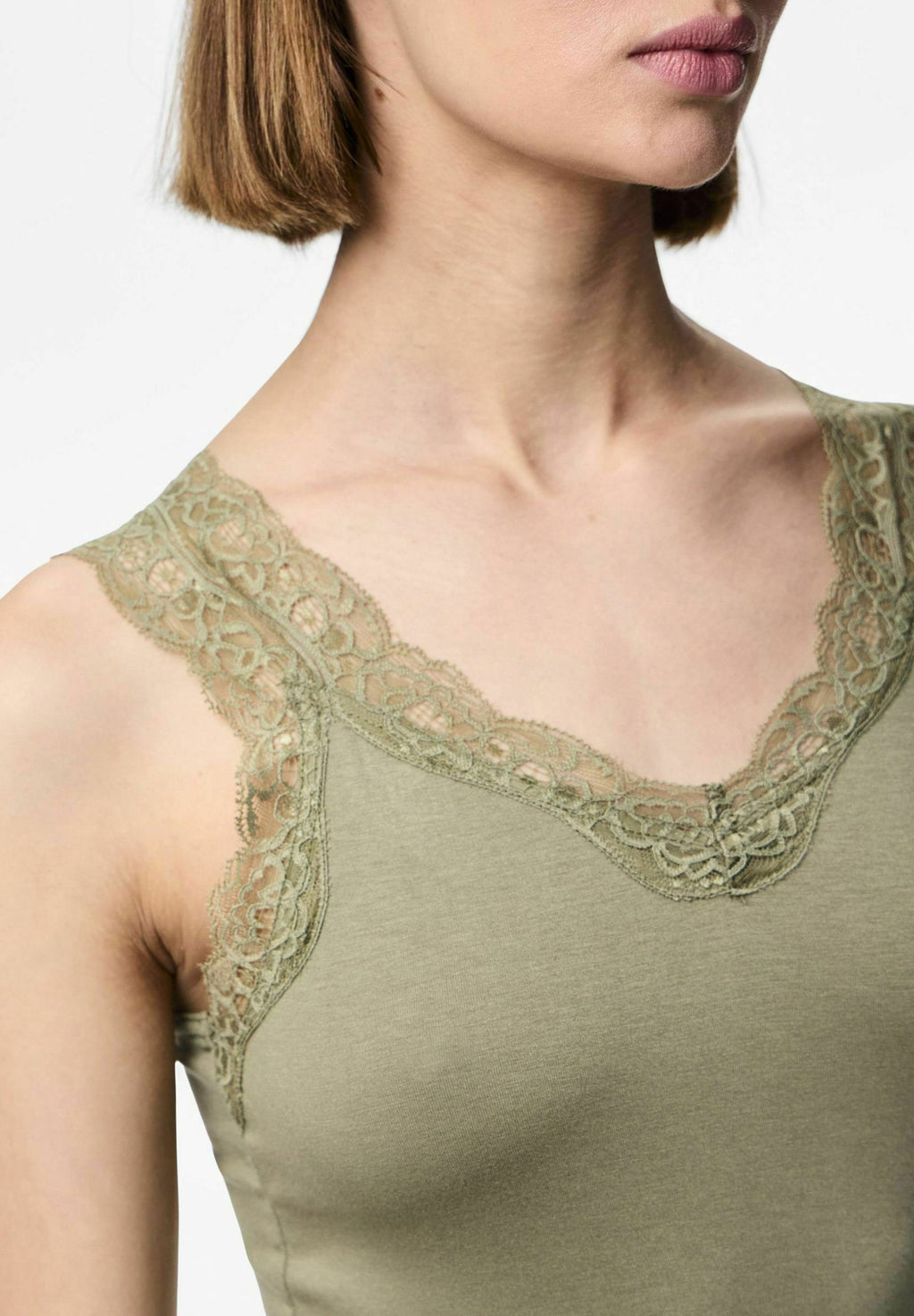 Barbera Lace Vest, Deep Lichen Green