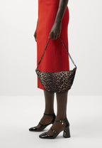Amanda Bumbag, Black Leo image 0