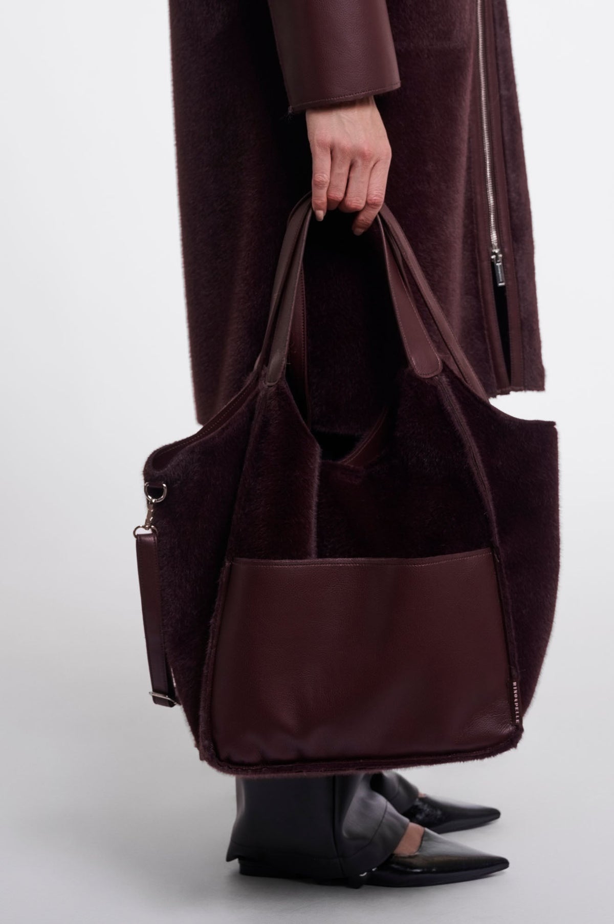 Chi Handbag, Fudge Cloak