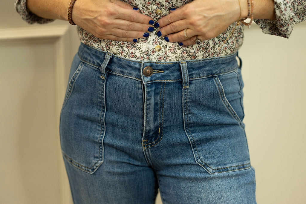 Rowan Jean - Wide Leg, Mid-Wash