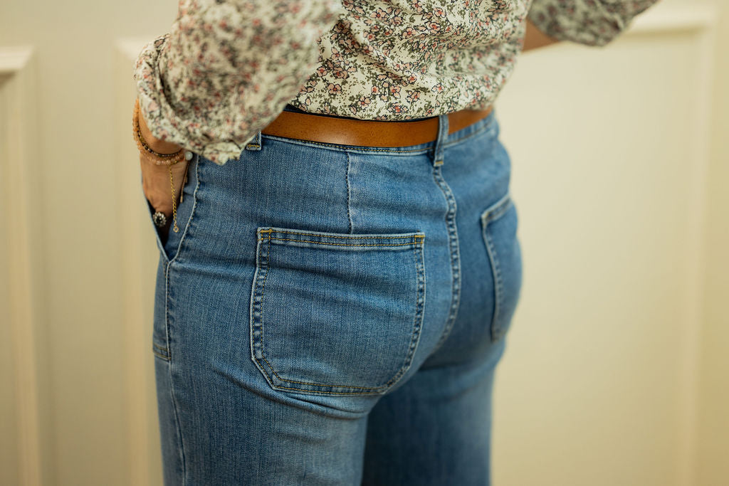 Rowan Jean - Wide Leg, Mid-Wash