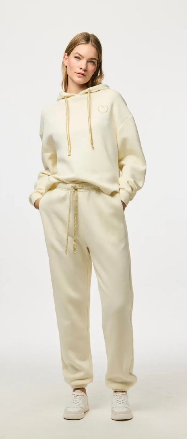 Chilli Sweatpant, White Pepper with Gold