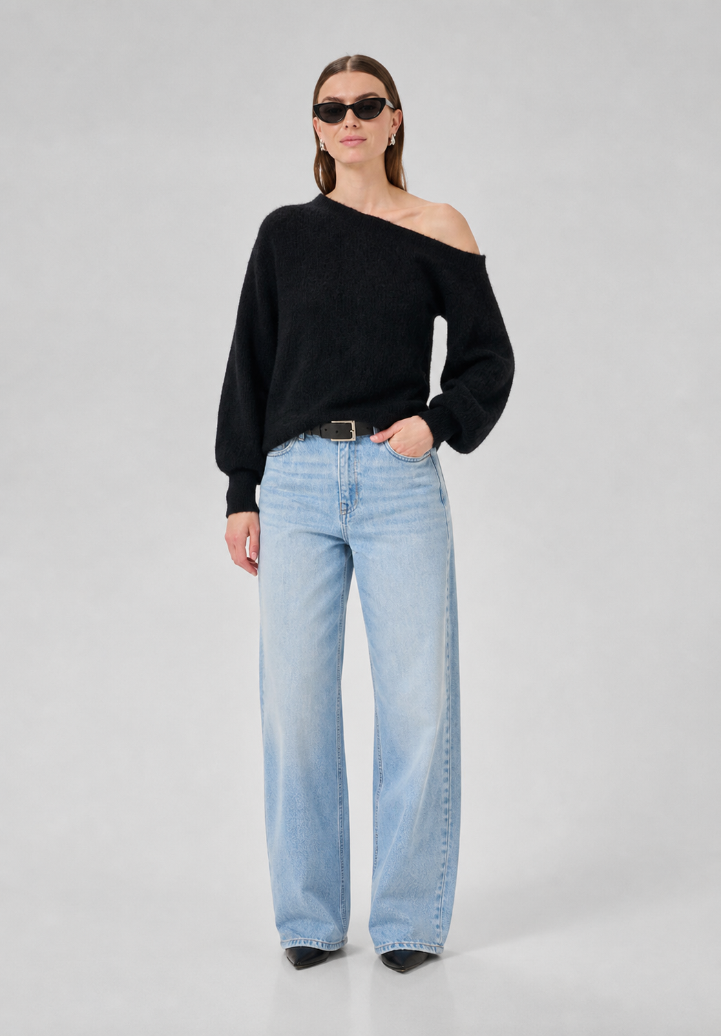 Siva Off-Shoulder Knit, Black