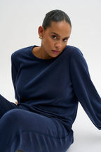 The Sweat Blouse, Total Eclipse