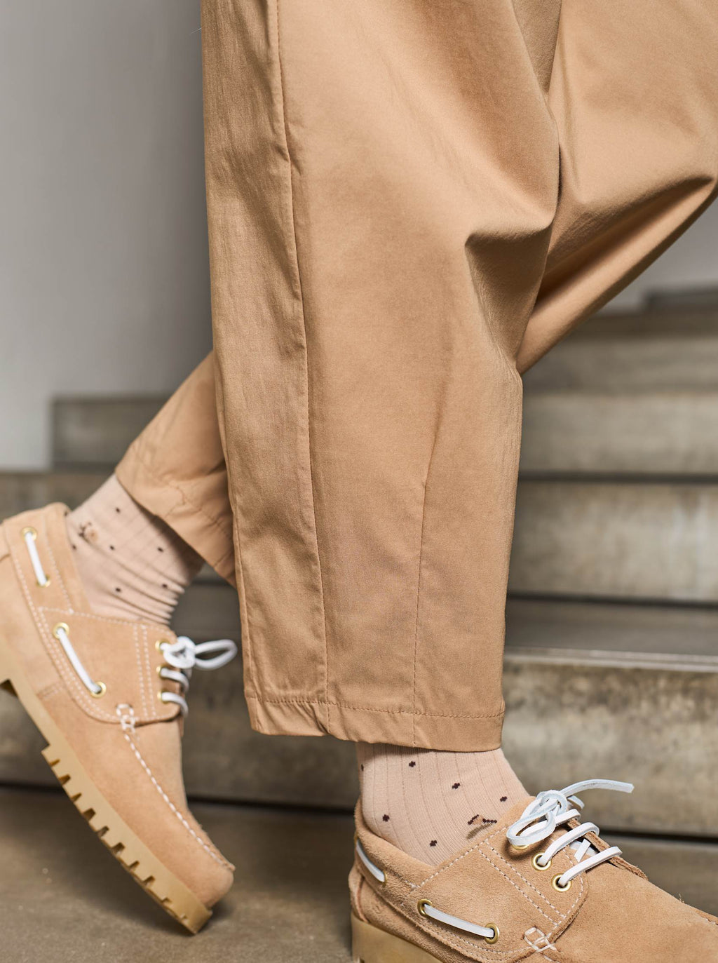 Beate Barrel Pant, Latte