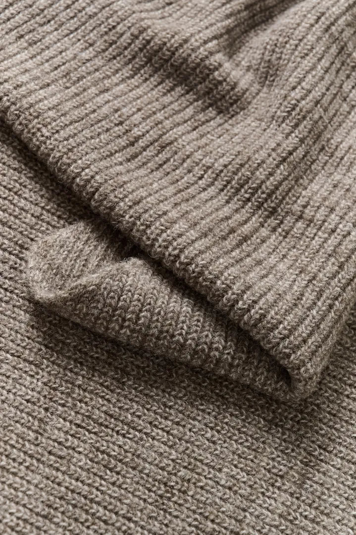 Alullu Scarf, Iron Melange