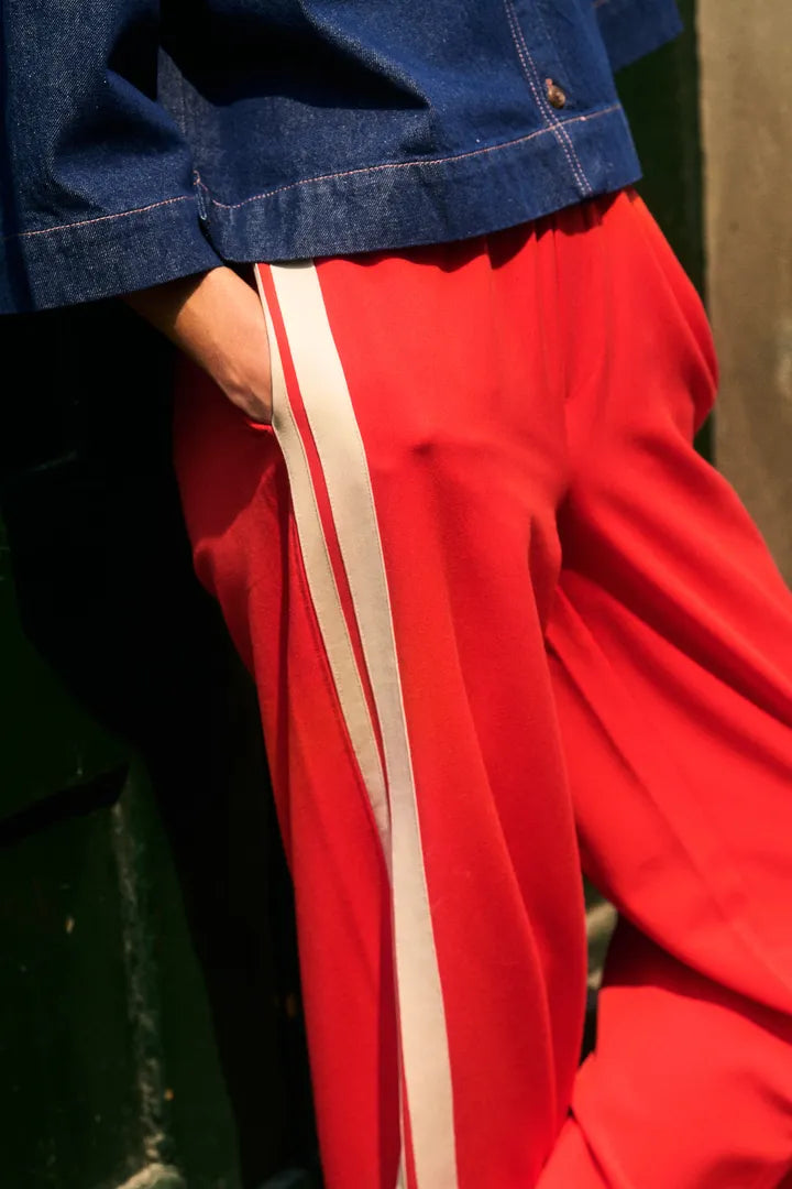 Pascale Trouser, Valiant Poppy