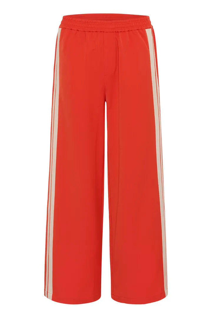 Pascale Trouser, Valiant Poppy