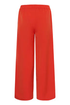 Pascale Trouser, Valiant Poppy