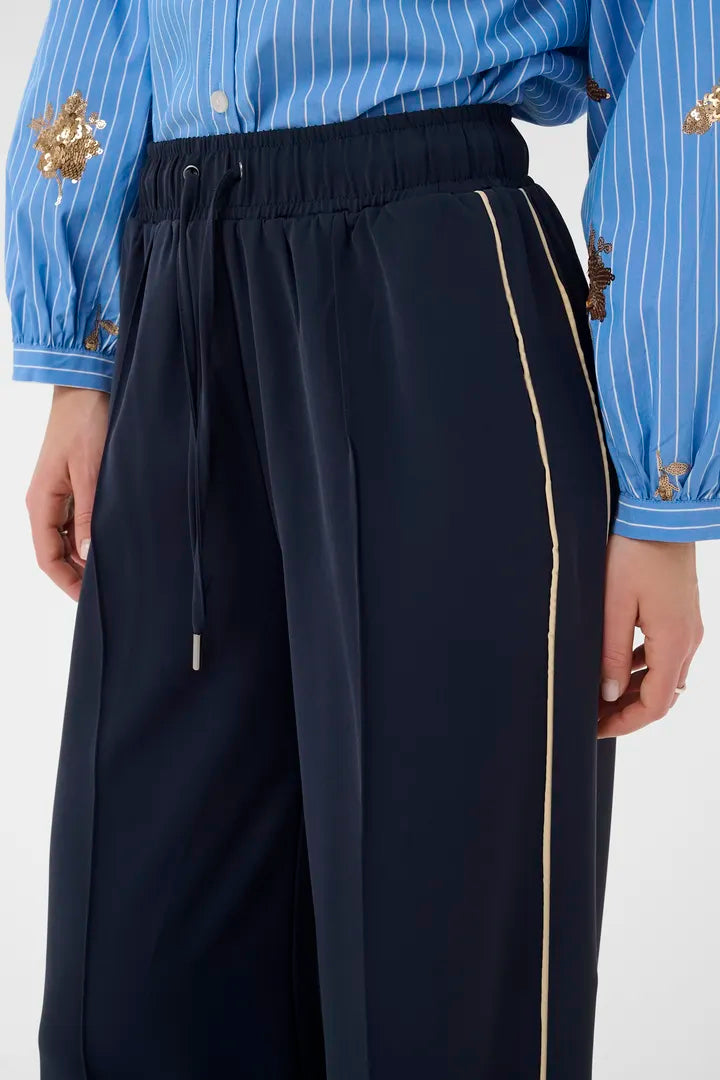 Sue Trouser, Night Sky