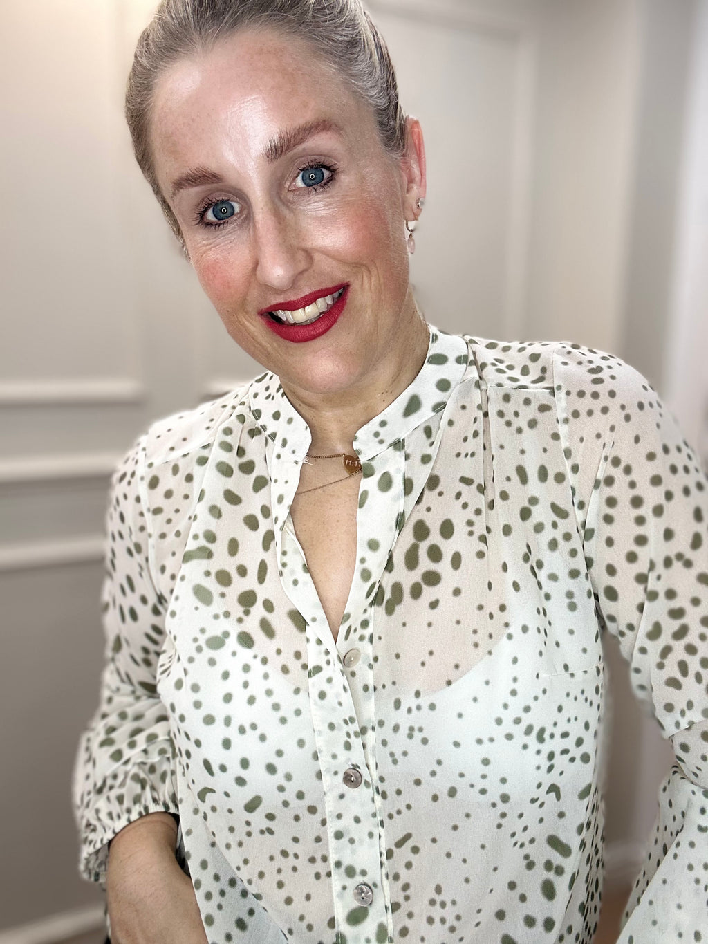 Maggie Blouse, Khaki Green Spot