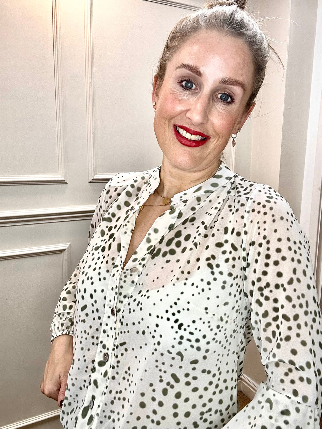 Maggie Blouse, Khaki Green Spot