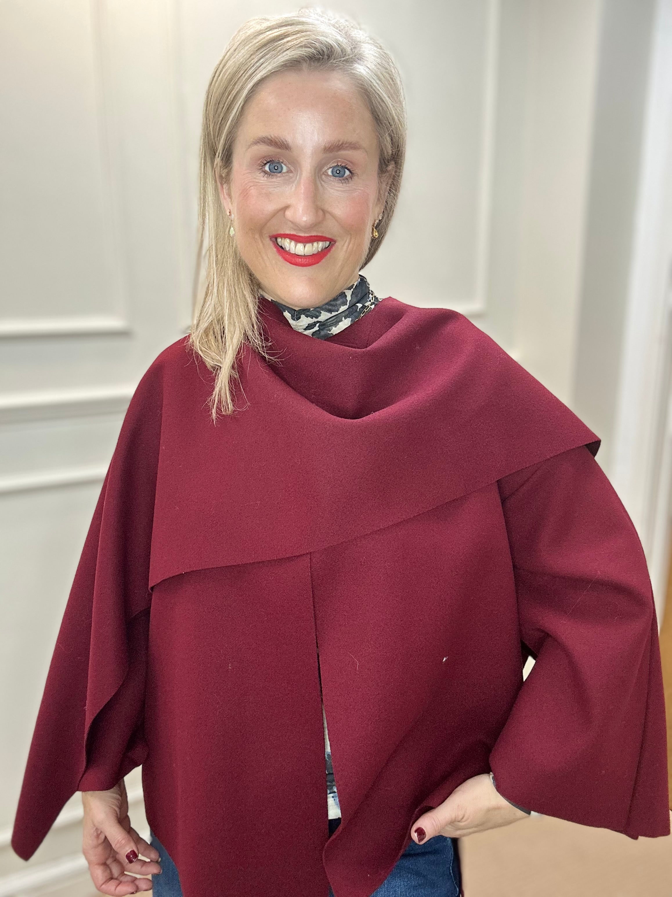 Margot Cape, Burgundy