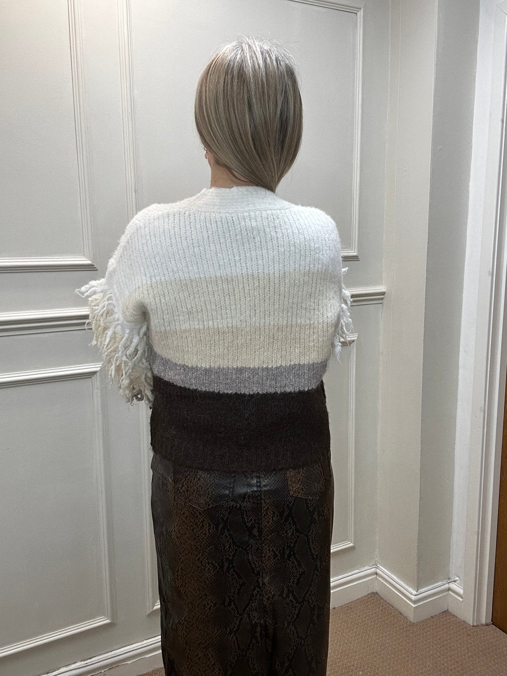 Sally Cardigan, Stripes