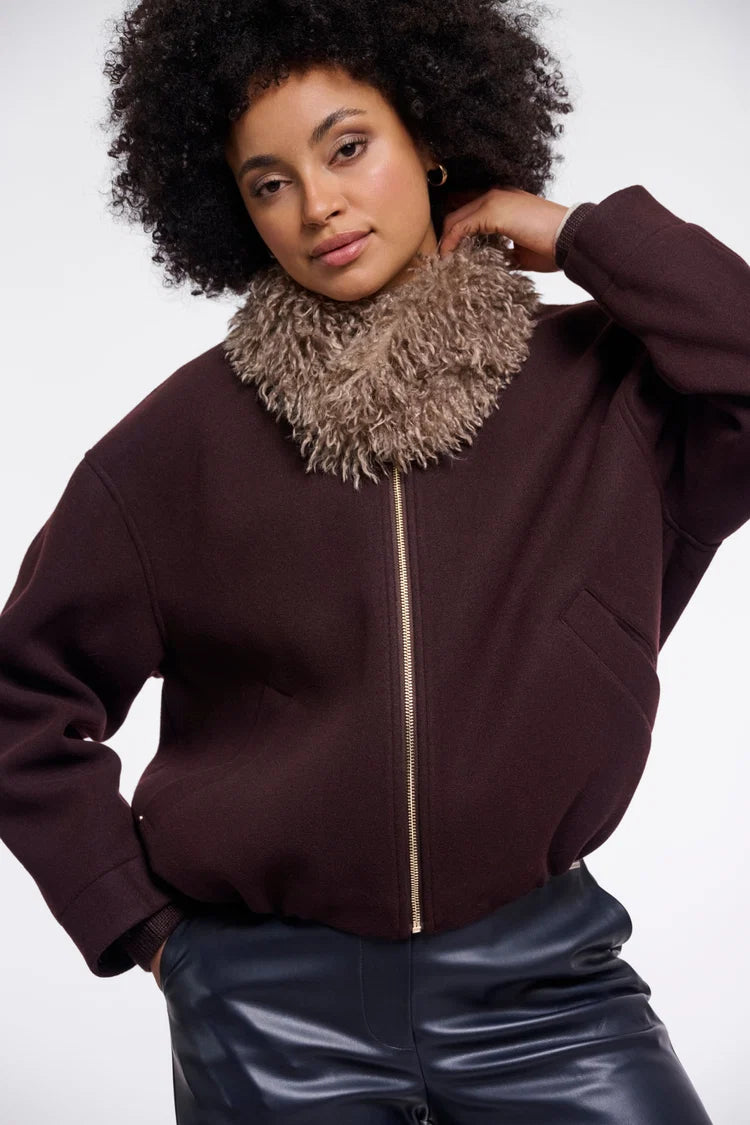 Banu Scarf with Magnet Closure, Mocha Latte