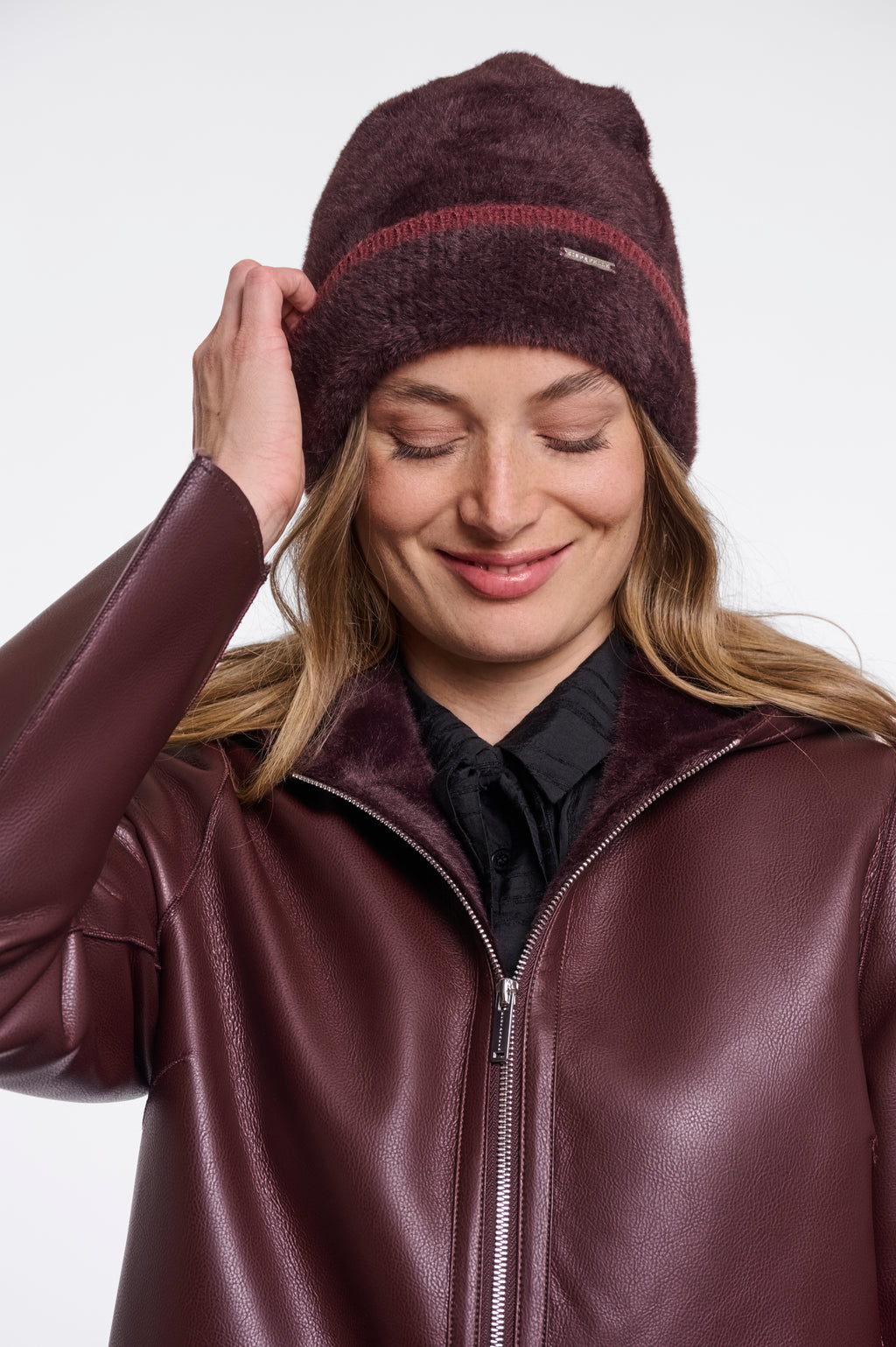 Connie Beanie, Fudge Sangria