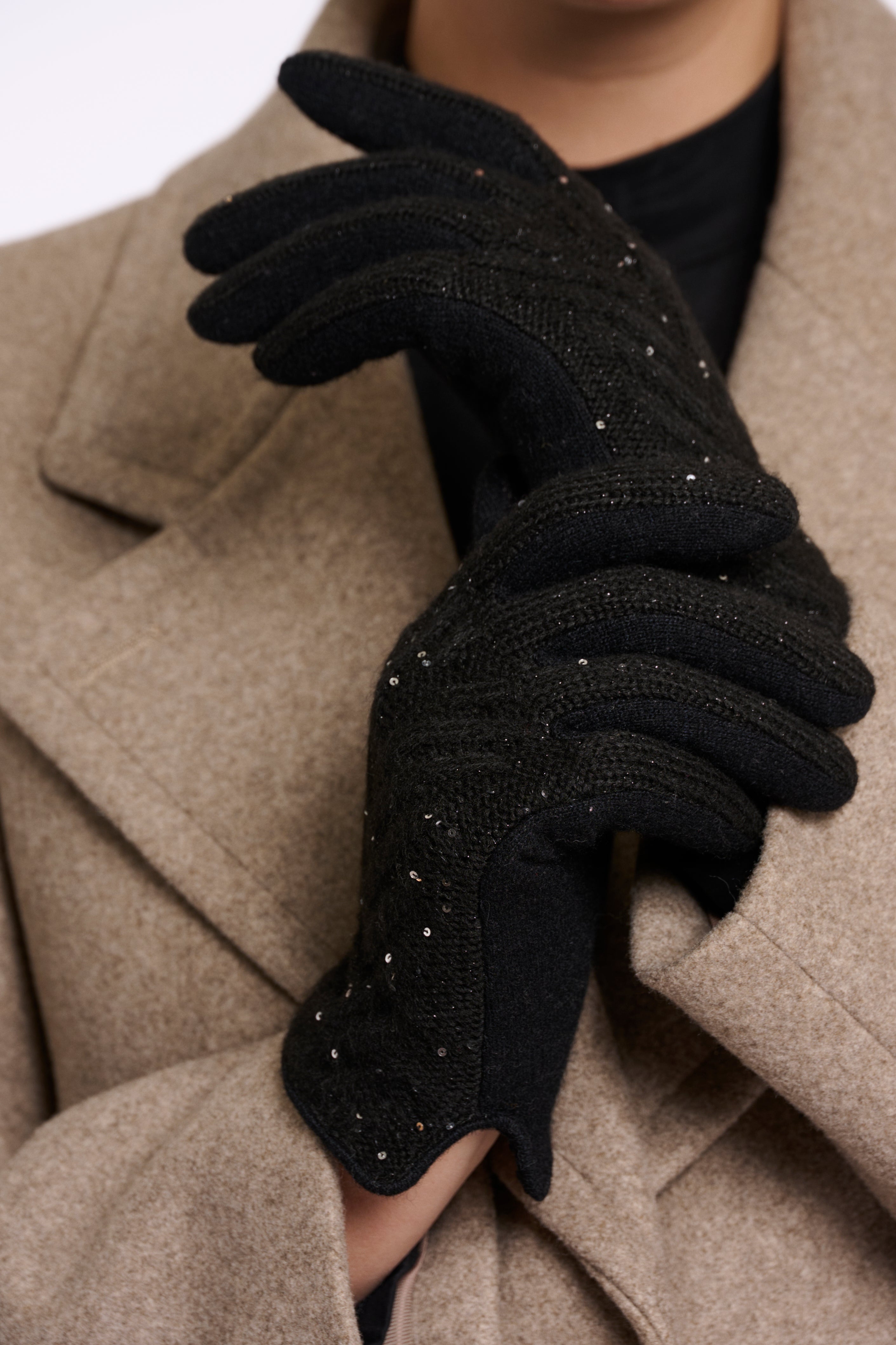 Otis Knitted Gloves, Black