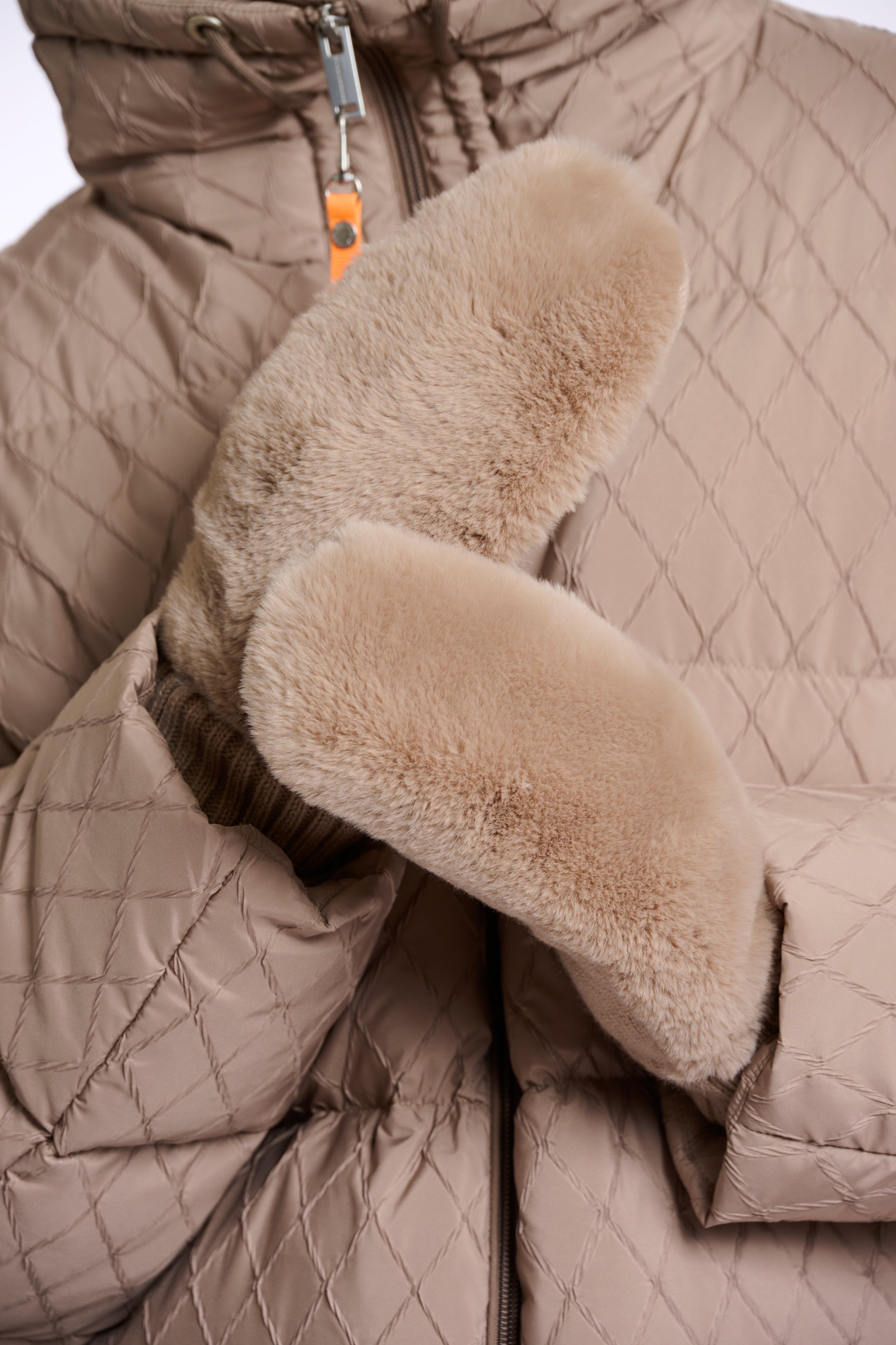 Oxo Fleecy Mittens, Oat