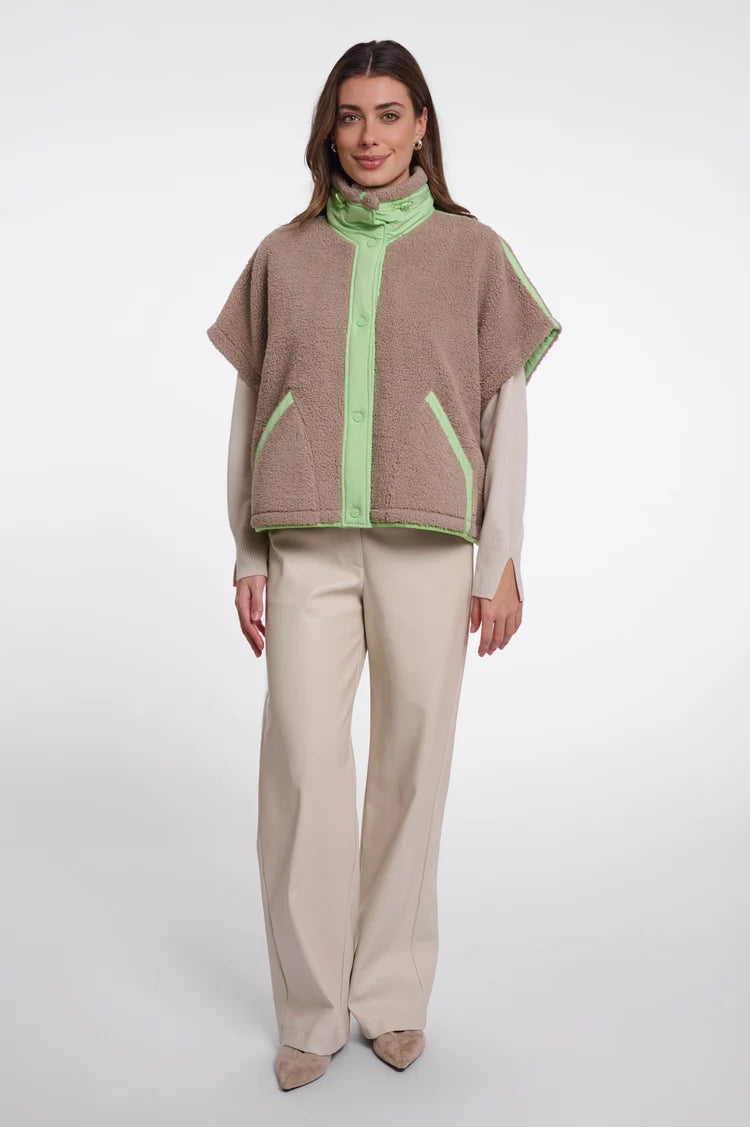 Zehra Cape, Light Mocha/Fluor Green