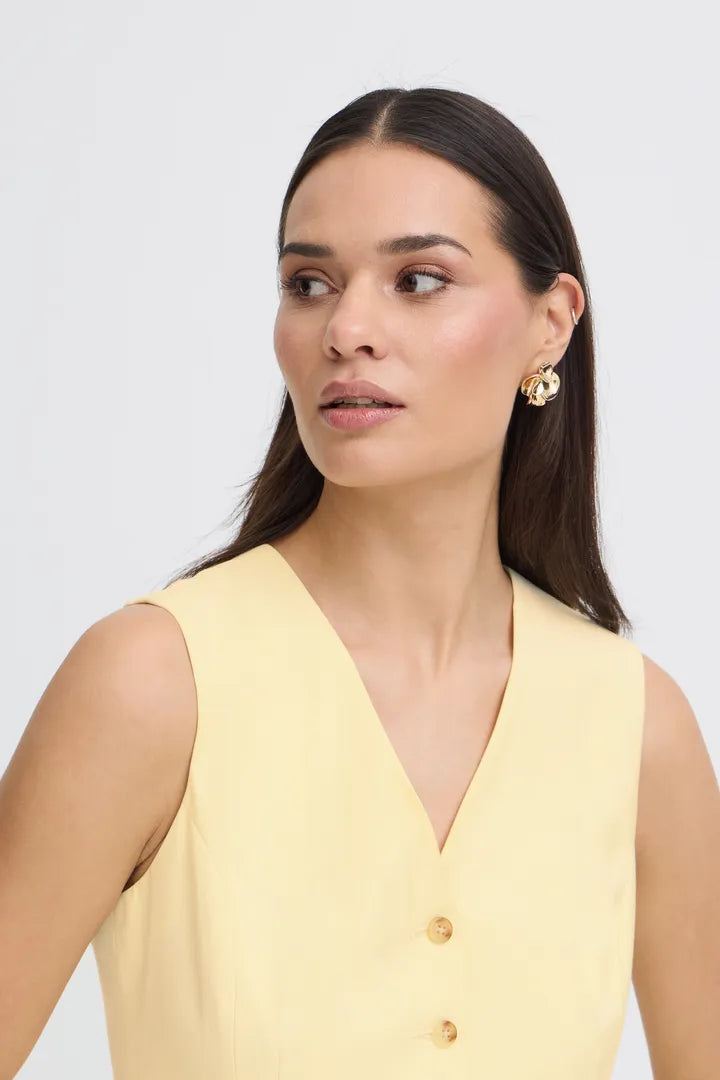 Essie Waistcoat, Flan