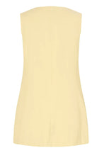 Essie Waistcoat, Flan