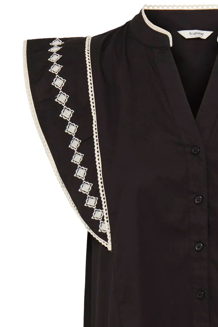 Malli Dress, Meteorite