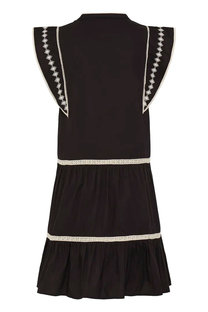 Malli Dress, Meteorite