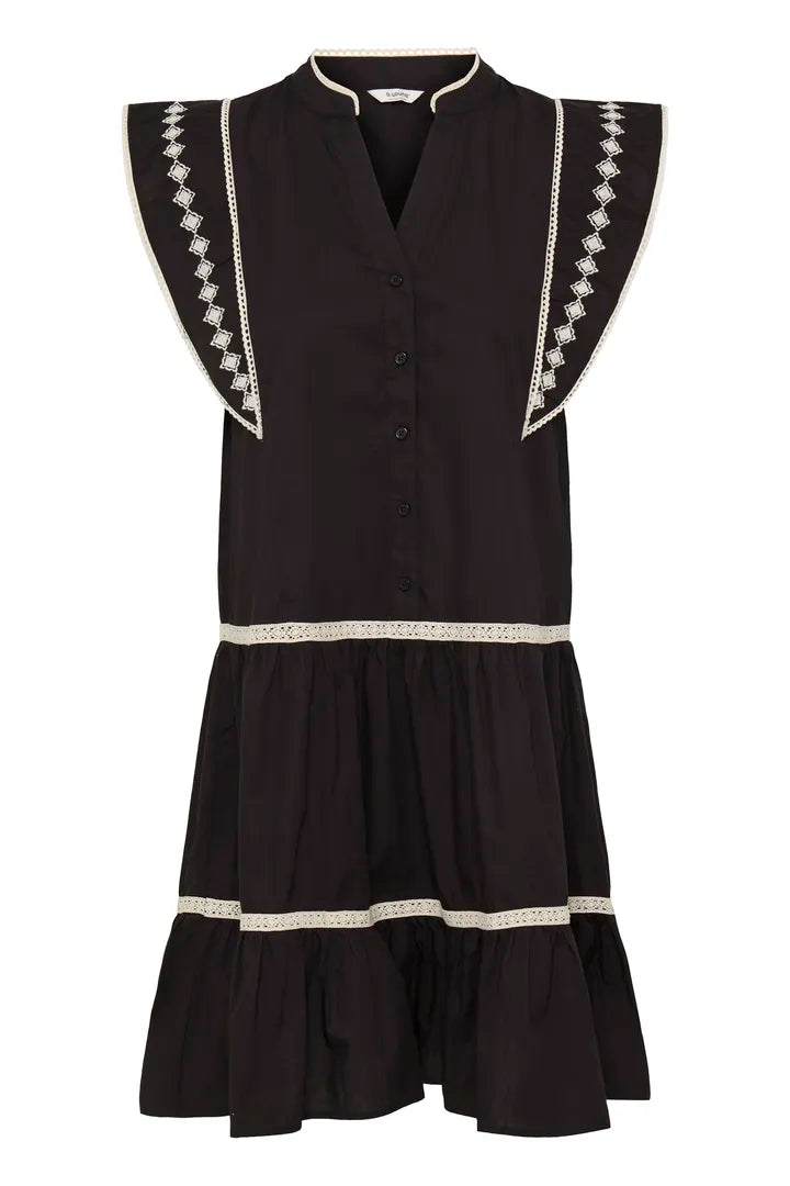 Malli Dress, Meteorite
