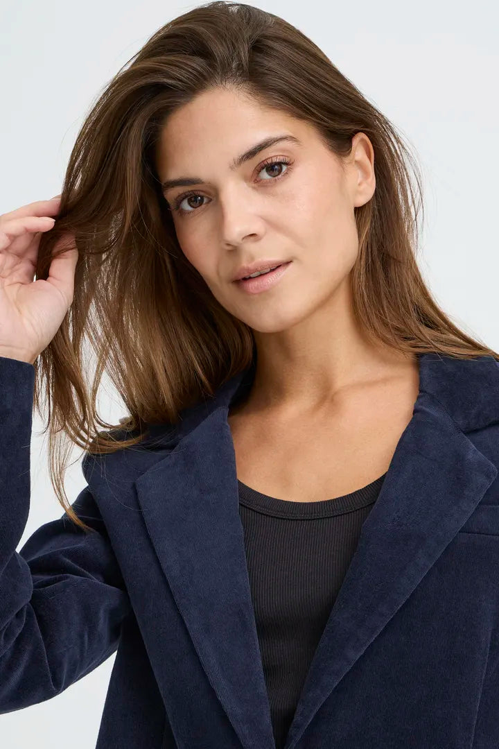 Sally Blazer, Dark Sapphire