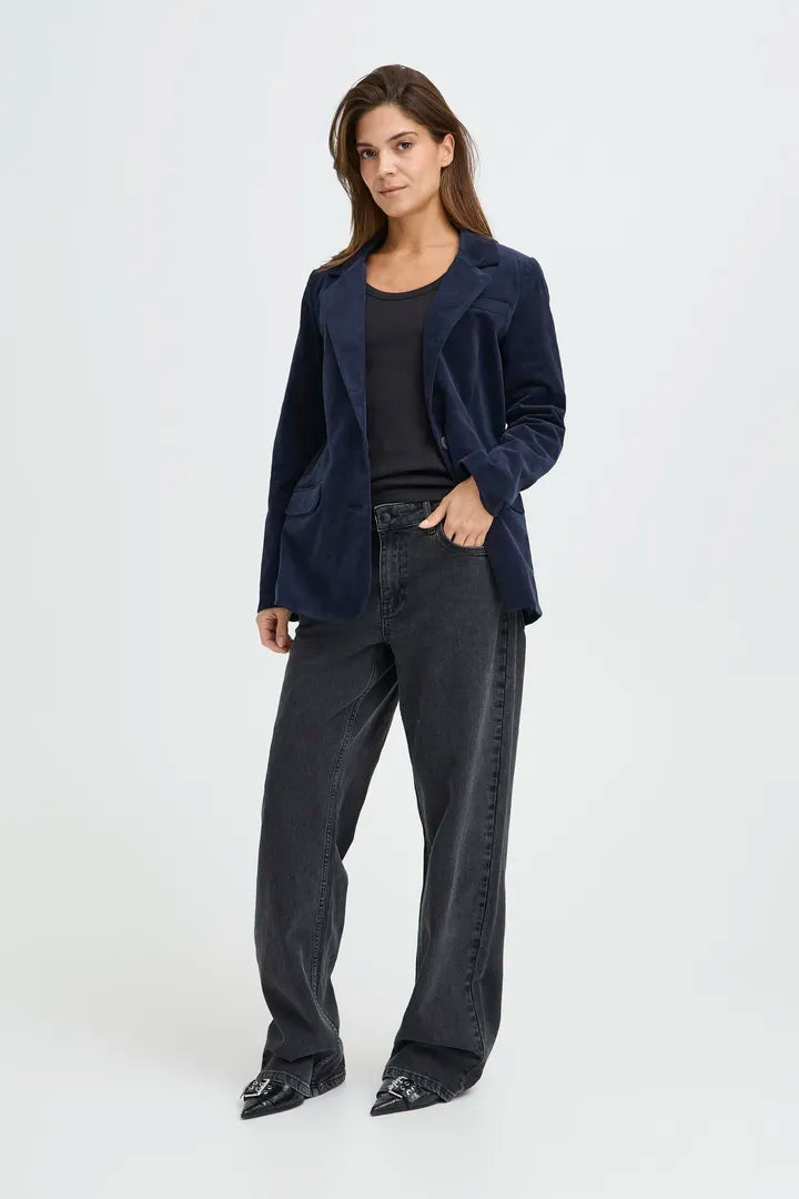 Sally Blazer, Dark Sapphire