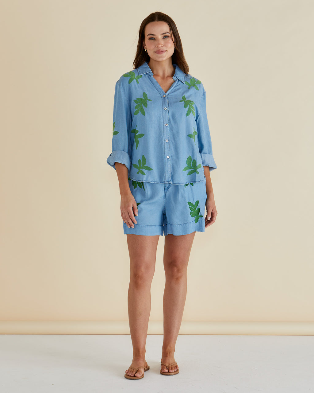 Daria Lyocell Short, Leaf Print on Blue