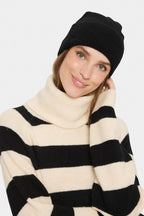 Garbie Beanie, Black image 0