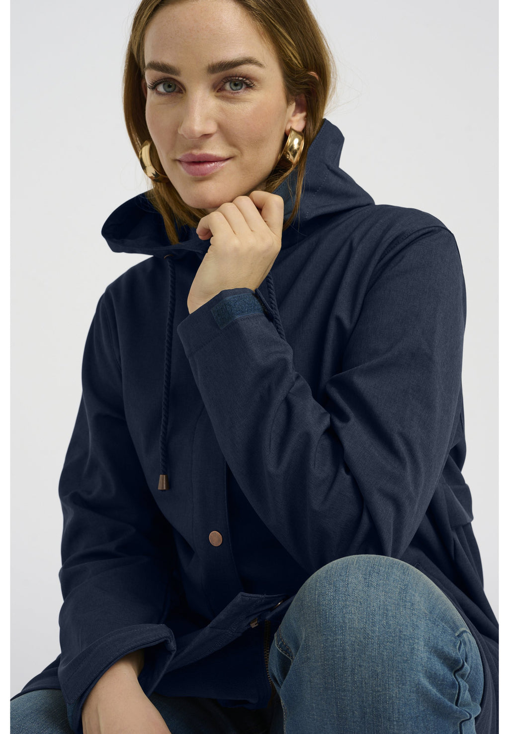 Alia Raincoat, Total Eclipse Melange