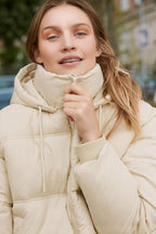 Fey Short Puffer Jacket, Birch image 2