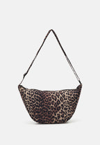 Amanda Bumbag, Black Leo image 1