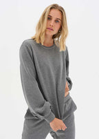 MEW 23 The Sweat Blouse, Dark Grey Melange - lifestyle close-up